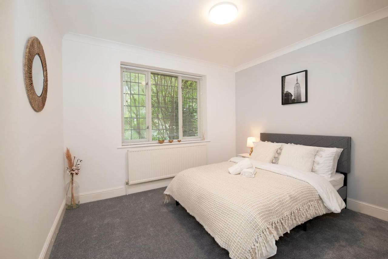 Excellent, Three Bedroom North London Apartment With Free Parking Ngoại thất bức ảnh